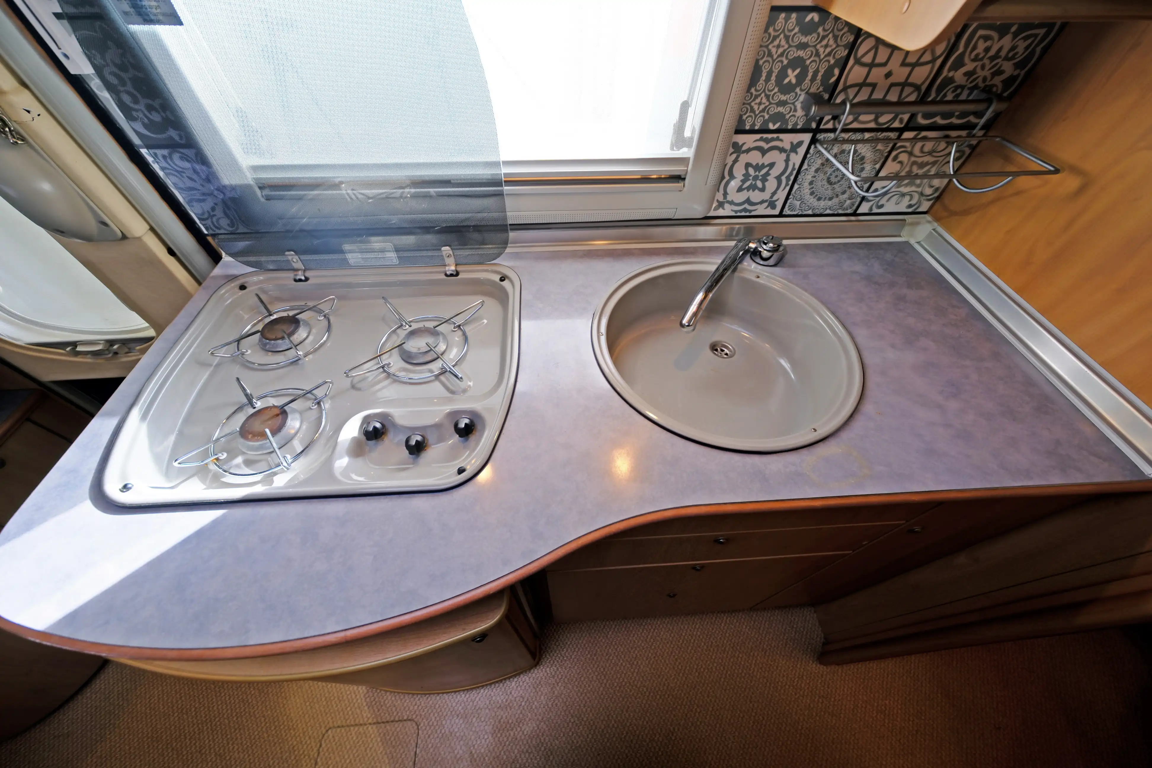 BUERSTNER I 590 Elegance